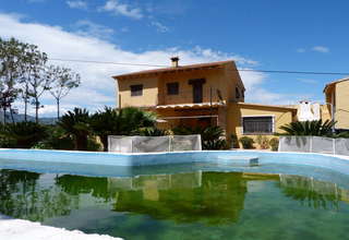 Villa for sale in El Puerto, Cullera, Valencia. 
